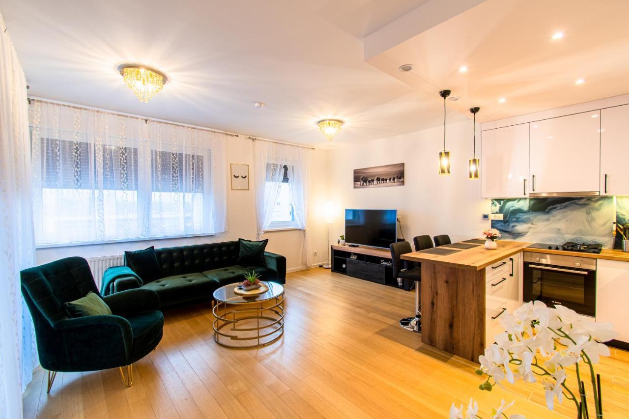 Apartamento Flexible Selfcheckins 38 - Zagreb - Garage - Loggia - New - Luxury - Exterior foto